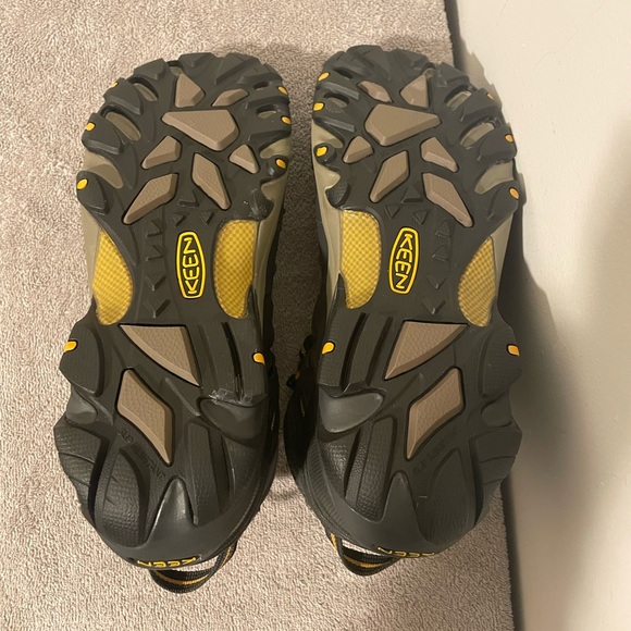 Keen Utility Work Boots | Size - 9D | Color - Raven / Tawny Olive | Steel Toe - Picture 9 of 11